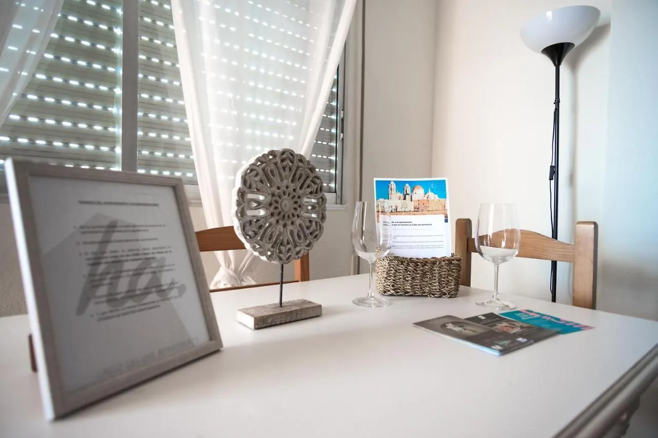Delfín Playa Basic Ha Apartment Cádiz